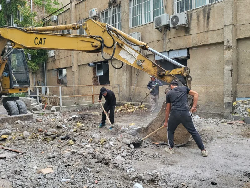 რატომ ჯდება პროფესიონალური დემონტაჟი უფრო იაფი, ვიდრე თვითნებური ნგრევა?