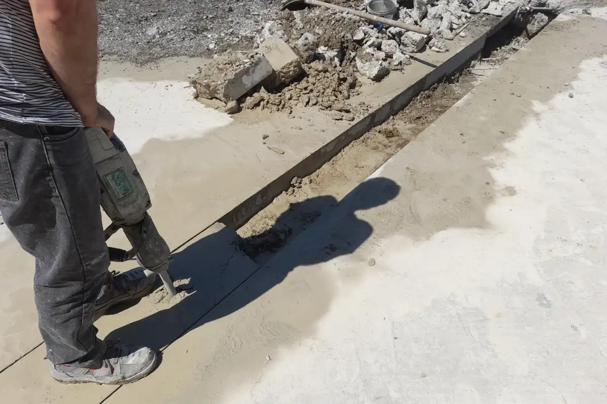 სადემონტაჟო სამუშაოები — ბეტონის დანგრევა