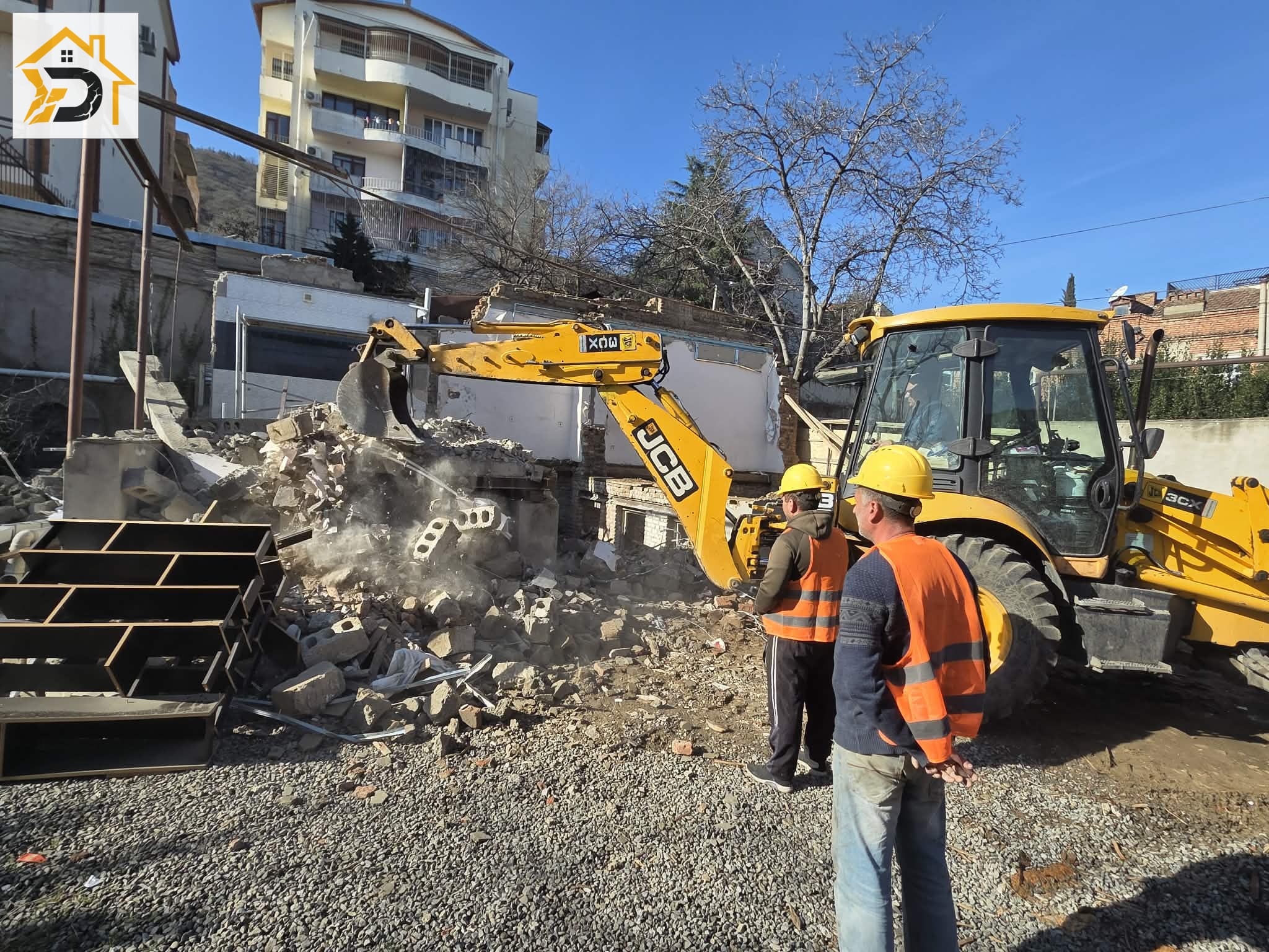 პროფესიონალური დანგრევა და დემონტაჟი საქართველოში — demontaji.ge