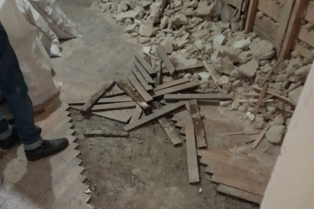ძველი პარკეტის დემონტაჟი - ხის იატაკის მოხსნა
